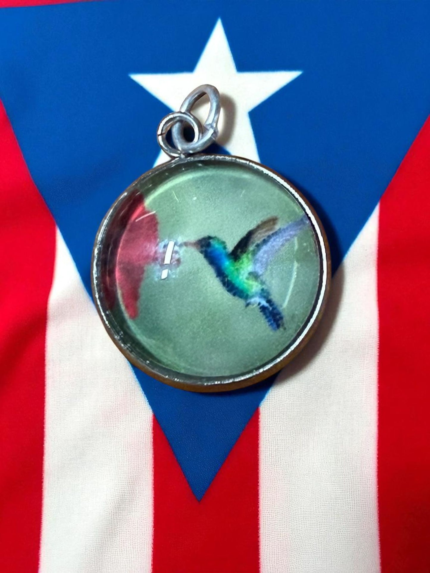 Dije Raíces Boricuas con Cadena - Raíces de Mi Isla