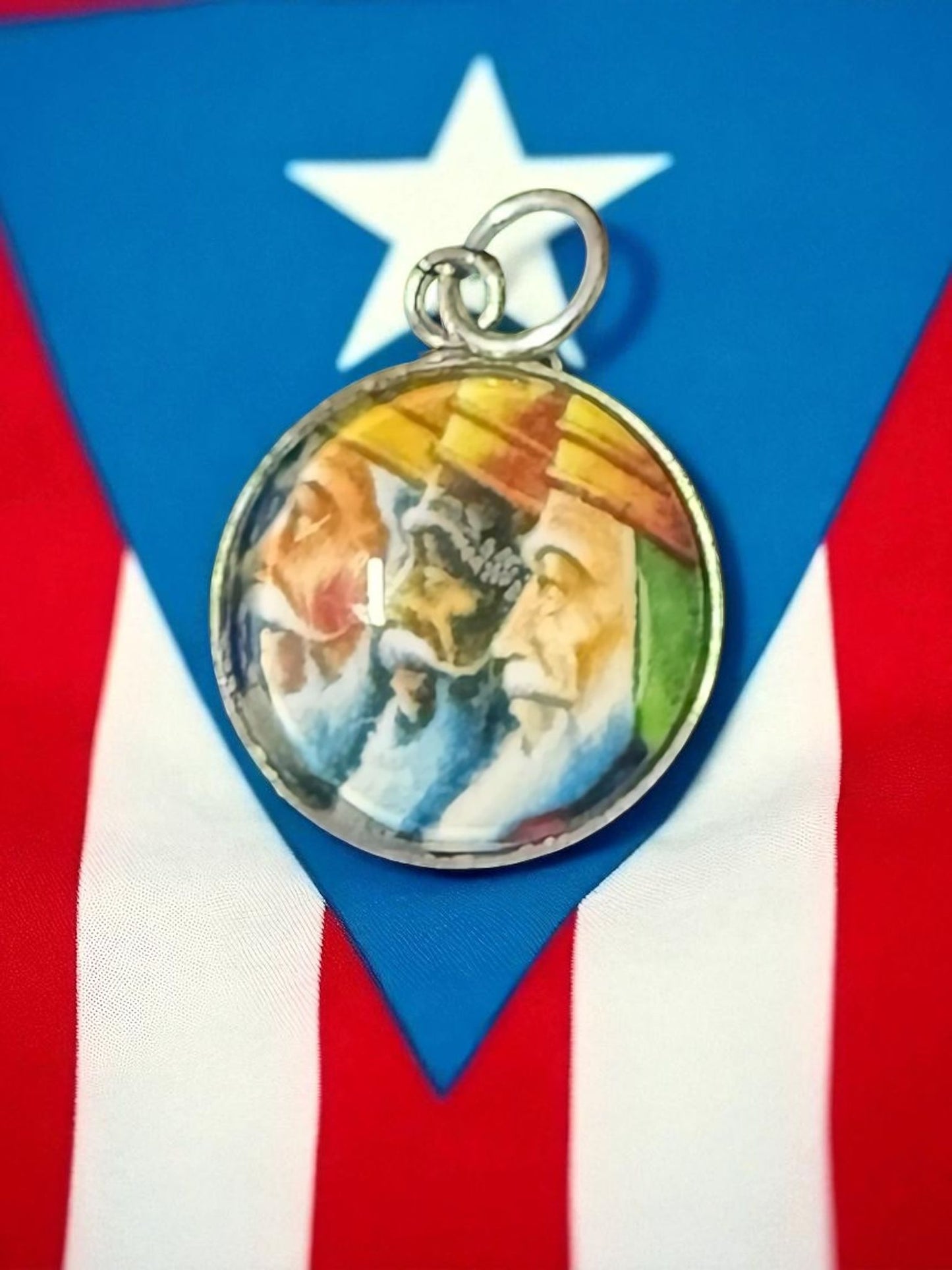 Dije Reyes Magos con Cadena - Raíces de Mi Isla