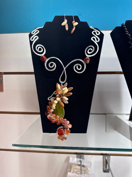 Collar Caballo de Mar con Cuarzos Naturales